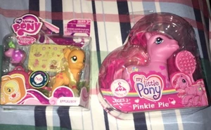 Lot Of 2 My Little Pony Figures Applejack & Pinkie Pie C-029A New Other 2008-201 - Picture 1 of 6