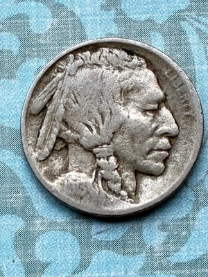 Bonito reverso de un año 1913 "P" tipo 1 Buffalo Nickel. "VG" con bocina 3/4 Foto 1 de 2