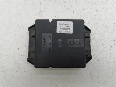 RENAULT LAGUNA I B56, 556 altre centraline 7700810873 2.00 benzina 31171921 - Immagine 1 di 4