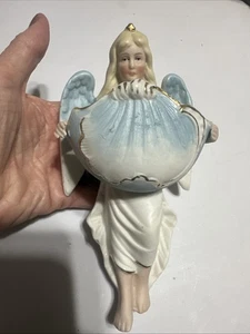 Antica applique tedesca bisque acqua santa angelo religioso benitier cherubino - Foto 1 di 13