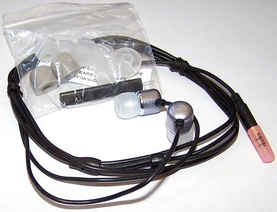 Ultimate Ears Super.FI 4 Earphones for All iPod & MP3 - Image 1 of 1