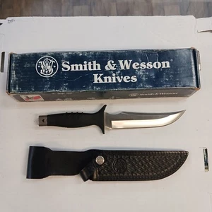 Smith & Wesson SW-970 First Production Run Hunting Knife USA Mid 90s w/ Box - Picture 1 of 10