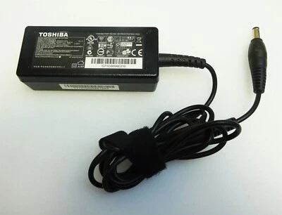 New Original OEM Toshiba 30W AC Adapter for Mini NB520 NB250 PA3743U-1ACA Laptop - Image 1 of 4