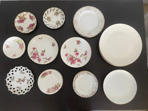 36 teiliges, Porzellan Geschirrset diverses, verschiedene Größen Teller, teils geblümt - Bild 1 von 24