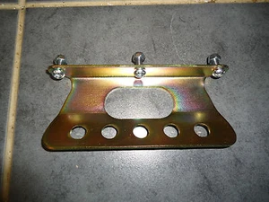 Placa de soporte de cremallera de dirección - Imagen 1 de 1