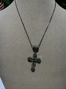 925 Sterling Silver jeweled Crucifix Cross Pendant  Chain Necklace 16" - Picture 1 of 5