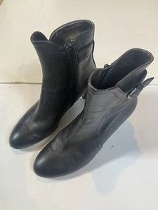 AGL Ankle Boots Booties Shoes Womens Size 38 EU 8 US Black Leather Zip Up - Picture 1 of 8