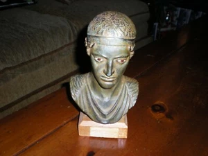 heniokhos charioteer of delphi bust sculpture head. - Picture 1 of 6