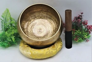 8" Hand-beaten singing bowl, Himalayan bowl for meditation, Chakra healing, yoga - Picture 1 of 4