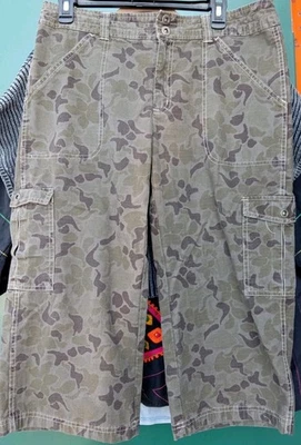Capris camuflados Gander Mountain para mujer talla 8 estilo cargo Foto 1 de 4