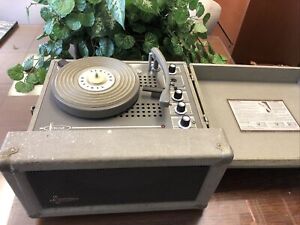 Vintage Newcomb 1960’s AV-10 Tube Record Player 4 Speed Tested And Working