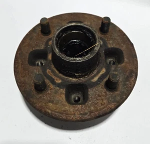 76-77 TOYOTA CELICA RA24 RA29 WHEEL BEARING HUB ASSEMBLY LEFT OR RIGHT SIDE #2 - Picture 1 of 5