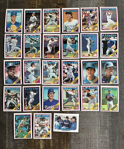 1988 Topps-27 RANGERS cards-VALENTINE-WITT-PARRISH-INCAVIGLIA-BUECHELE-HARRIS