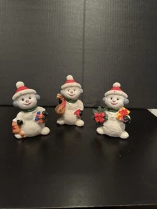 Lot of 3 Snowmen Figurines Red Hats Adorable Great For The Holidays - Picture 1 of 1