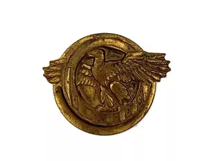 GENUINE WWII United States ARMED FORCES Discharge Ruptured Duck Lapel Pin Badge - Picture 1 of 3