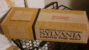 10 Sylvania 10W 115W-125 Volt S11 Ruggedized Bulb Lamp 16913-0 NOS Ceramic Frost - Picture 1 of 4