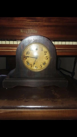 Antique Vintage 1896 Gilbert Mantel Clock working Cover