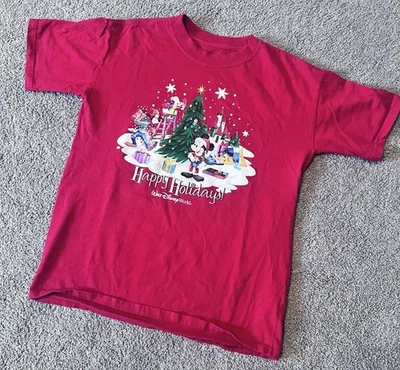 Camiseta Mickey *Disney* Parques Hanes Juventude Grande Vermelha Boas Festas Natal - Imagem 1 de 4