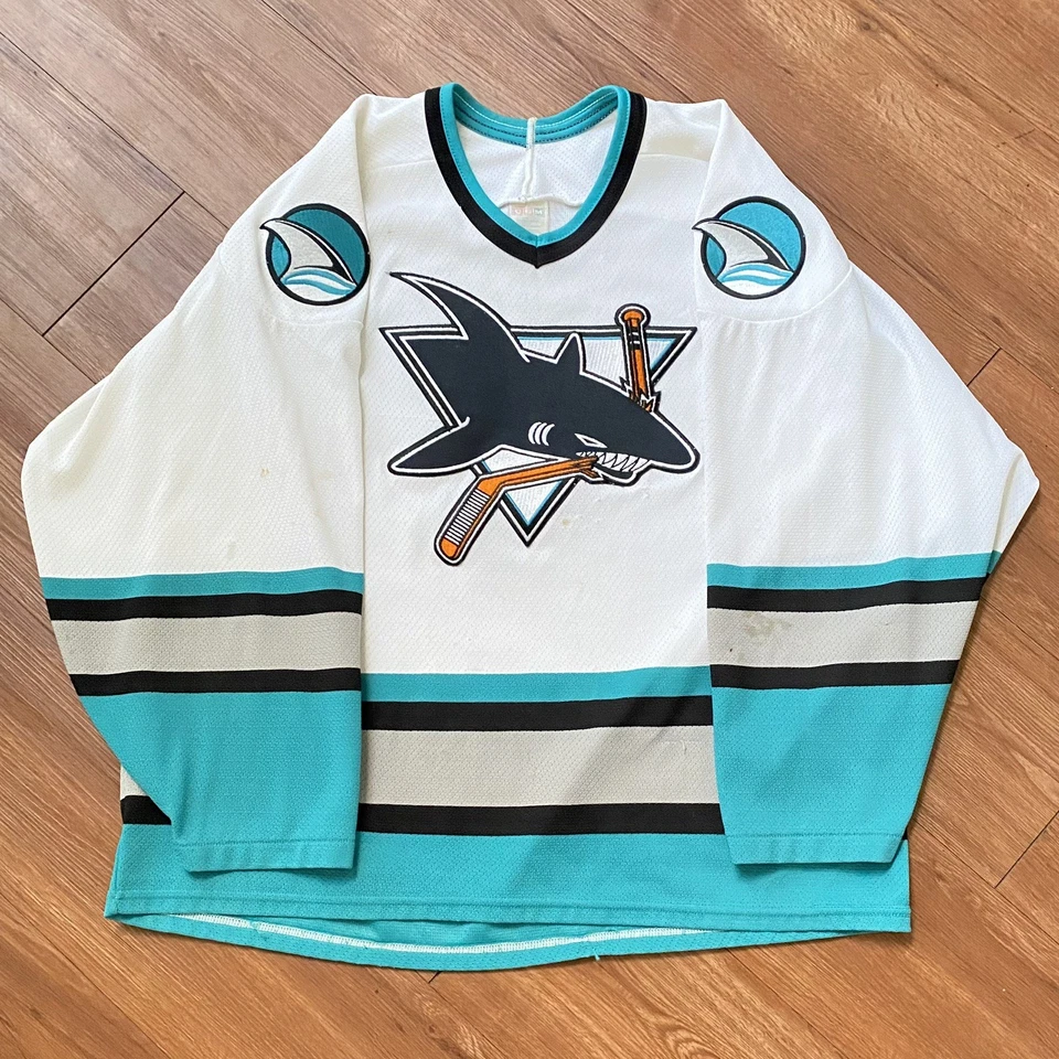 Camiseta deportiva vintage de hockey sobre hielo de los San Jose Sharks NHL CCM talla grande blanca negra real Foto 1 de 4