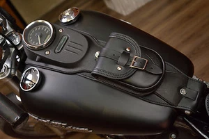 LEATHER DETACHABLE TANK PANEL BAG FOR DYNA STREET BOB, LOW RIDER S MADE IN ITALY - Picture 1 of 10