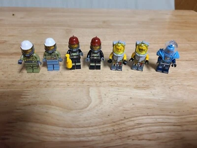 LEGO City Minifigures Lot of 7, Fireman EMT Bandit Minifigs - Image 1 of 2