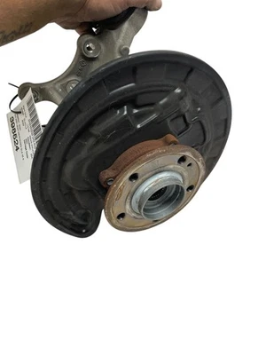 2021-2024 MERCEDES GLA45 AMG REAR RIGHT PASSENGER SIDE SPINDLE KNUCKLE HUB OEM - Изображение 1 из 4