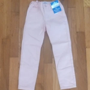 Neu mit Etikett Jordache Kinder hellrosa Röhrenjeans Mädchen 6 - Bild 1 von 3