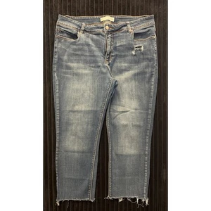 Cato Women’s Mid-Rise Distressed Fringe Hem Jeans Size 16 - Picture 1 of 5