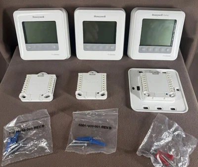 Honeywell Pro and Home Thermostats(TH4 and TH6) - Set of 3 - With Manuals - Image 1 of 4