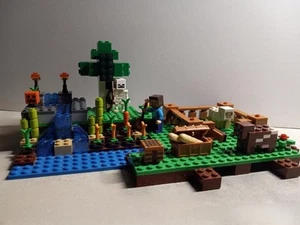LEGO Minecraft: The Farm (21114) - Picture 1 of 5