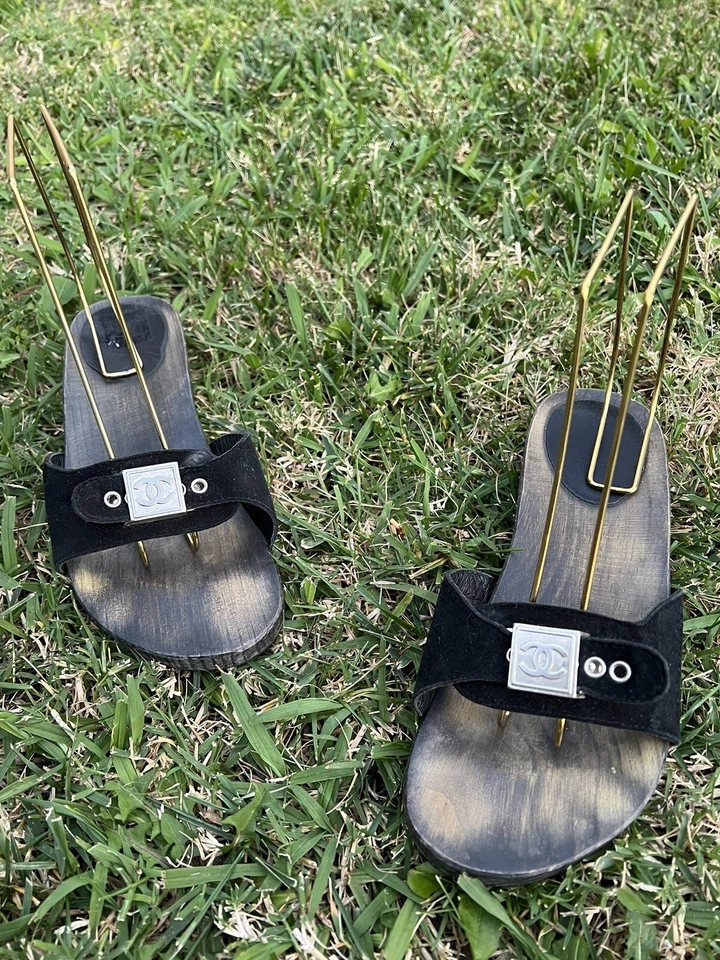 Chanel Vintage Zuecos de Madera 🖤 Sandalias Mules Slides Negro Gamuza Mujer Talla 37 Foto 1 de 4