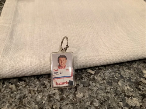 Bill Elliott/Budweiser key Chain ~ 1980’s Cover