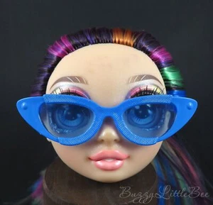 Rainbow High Skyler Bradshaw Swim and Style Blue Sunglasses - Picture 1 of 6