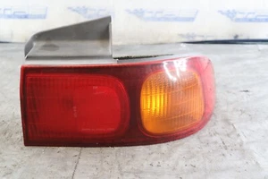 Acura Intera LS 1995 4 puertas B18B OEM pasajero derecho luz trasera exterior #4579 - Imagen 1 de 8