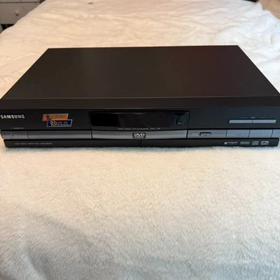 Samsung DVD-709/DVD/Video-CD/CD Combo Player Tested Remote doesn't seem to work - Image 1 of 4