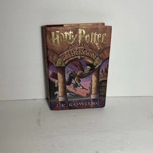 Harry Potter und der Stein der Weisen, Jahr 1 - Hardcover American 1. Auflage - Bild 1 von 17