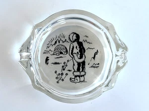 Vintage 1960s 2-Rest Glass Ashtray Funny Eskimo Peeing Ice Cubes - Picture 1 of 6