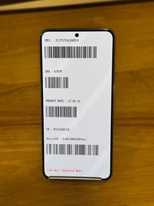 Samsung Galaxy S22 - S901U - 256GB - White (Unlocked) ⚠️CRACKED GLASS⚠️ - Afbeelding 1 van 7
