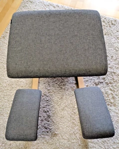 +++Varier Stokke Variable Balans - graue Polster-Esche + Kniestuhl+++ - Bild 1 von 3