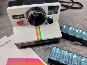 Vintage Polaroid One Step Rainbow Instant Land Camera With Strap - Picture 1 of 12
