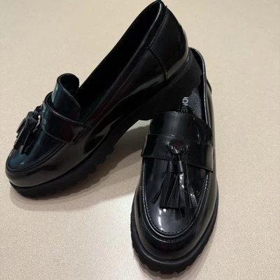 Jones New York Women's 9 Loafers Priscilla Black With Tassel Excellent Condition - Image 1 of 4