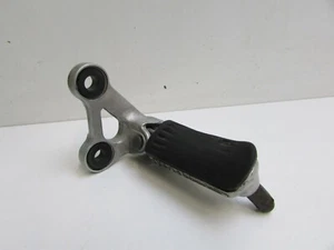 Colgador delantero izquierdo y clavija para pie Honda CBR1000 F, FL - FX, 1990 - 1999 J27 - Imagen 1 de 7