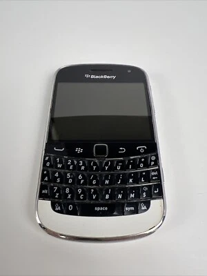 Blackberry Bold Touch 9900 Model:RDE71UW Untested 33 - Image 1 of 4