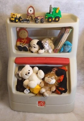 Step2 Elevar y Ocultar Librería Cofre de Almacenamiento para Niños - Caja de Juguetes de Plástico Duradero Foto 1 de 4