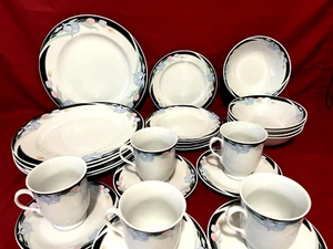 Caravel By Excel 25 Piece (Five 5 Piece Place Settings) Plates & Bowls & More - Picture 1 of 2