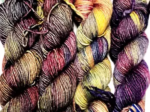 QUEGUAY Earthy Multis 150yd Skein Malabrigo SILKY MERINO Soft Wool+Silk DK YARN - Picture 1 of 2