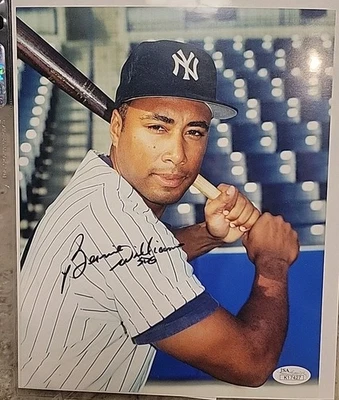 Bernie Williams Signed / Autographed 8x10 Photo JSA COA Yankees Legend - Image 1 of 3