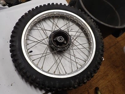 Aro da roda dianteira Yamaha YZ 80 1982 - Imagem 1 de 4