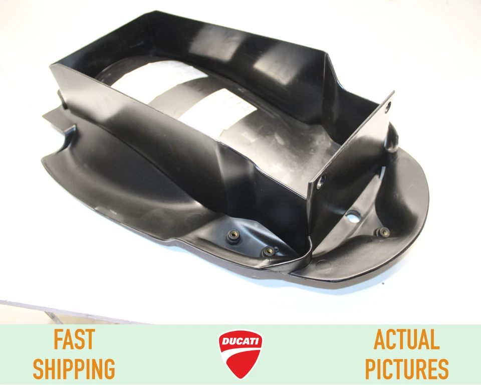 2003 2004 DUCATI Sport 800 UNDER TAIL PLASTIC COVER FAIRING COWL — 第 1/4 张图片