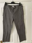 Kew 159 Black/Cream Patterned Cropped Trousers Size 16